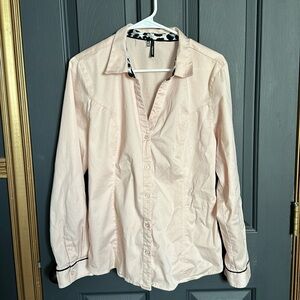 Light pink button up top